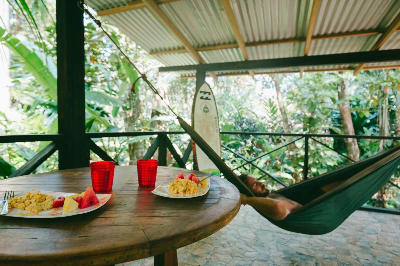 Red Frog Bungalows Surf Resort Bastimentos Exterior photo